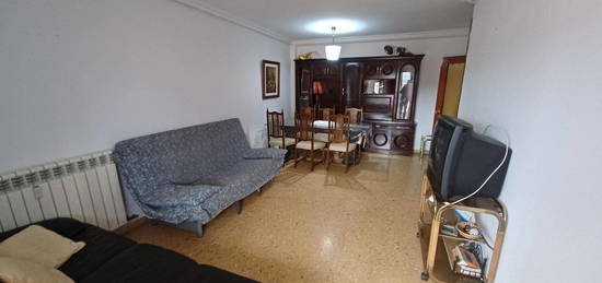 Piso de alquiler en Calle la Orquídea, Arrabal - Carrel - San Julián