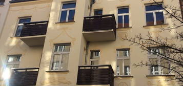 Helle 3 RWG mit Balkon in gefragter Lage von Halle.