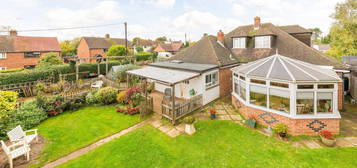 4 bed detached house for sale