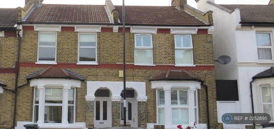 3 bedroom terraced house