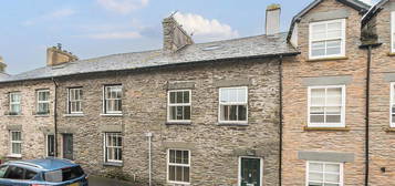 5 bedroom terraced house for sale