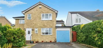 5 bedroom detached house