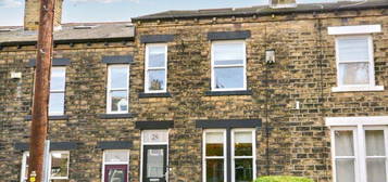 4 bed terraced house for sale