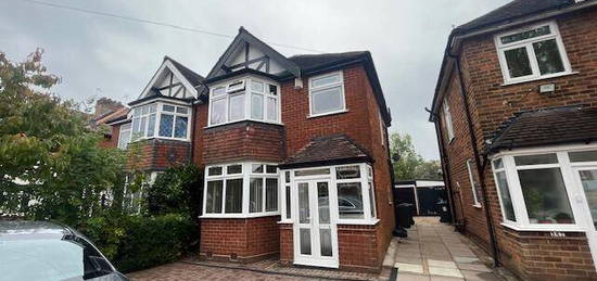 3 bedroom semi-detached house