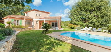 Villa 7 pièces 212 m²