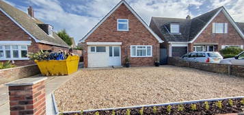 3 bed detached house to rent