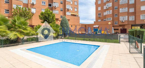 Piso en venta en Calle Pescara  , Pueblo Nuevo