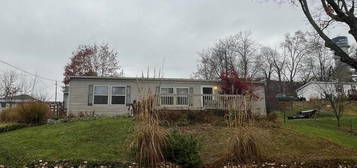 100 Ash Street St, New Straitsville, OH 43766