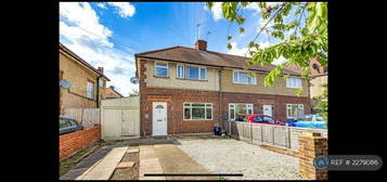 3 bedroom semi-detached house