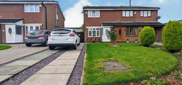 2 bedroom semi-detached house for sale