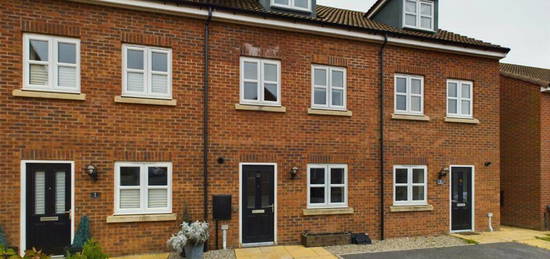 3 bedroom terraced house for sale