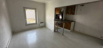 Appartement  à louer, 2 pièces, 1 chambre, 32 m²