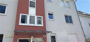 Stilvolle, gepflegte 2-Zimmer-Wohnung mit gehobener Innenausstattung mit Balkon und EBK in Eppelheim
