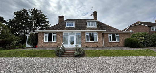 4 bedroom detached house to rent