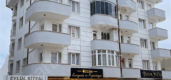 BEYAZ GAYRİMENKULDEN ERTUĞRULGAZİ'DE SATILIK 3+1 ARAKAT DAİRE