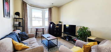 2 bed flat to rent