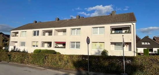 Erstbezug nach Sanierung mit Balkon: Freundliche 3,5-Zimmer-Wohnung mit gehobener Innenausstattung