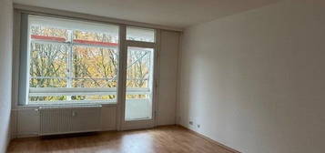 2-Zimmer-Wohnung mit Loggia in Mettenhof zu mieten