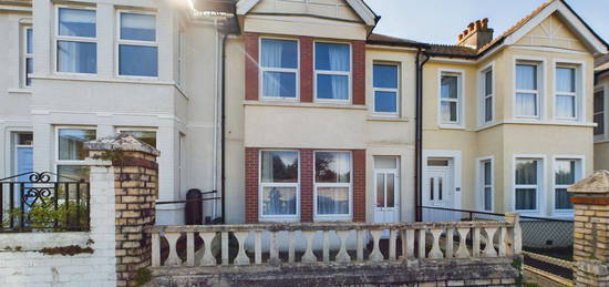 Flat to rent in Ford Park Road, Mutley, Plymouth PL4