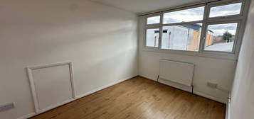 5 bed flat to rent