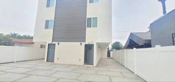 845 W 79th St Unit 79(845 1/2B), Los Angeles, CA 90044