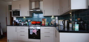 2 bed shared accommodation to rent