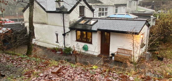 End terrace house to rent in Cwm Cottages, Bridgend CF32