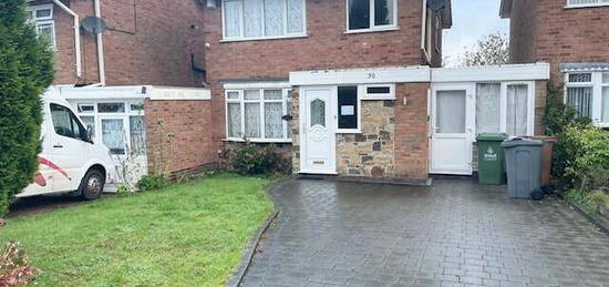 3 bedroom link detached house