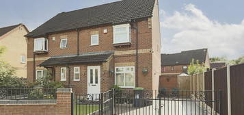 3 bed semi-detached house for sale