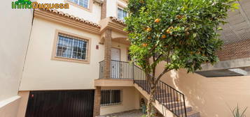 Casa adosada en venta en Híjar