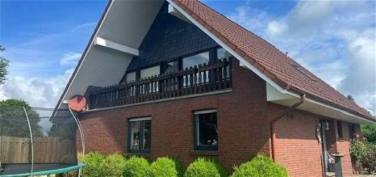 Großes Einfamilienhaus, voll unterkellert in zentraler Lage von Bockhorn zu verkaufen