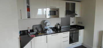 2 bed flat to rent