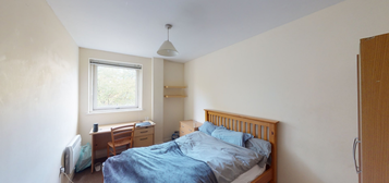 2 bedroom ground floor flat