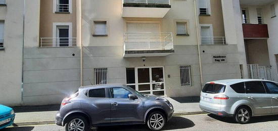 Appartement 2 pièces de 30 m2 loué 370.73 + 48€ de charges