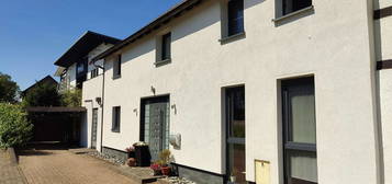 Moderne Doppelhaushälfte mit Carport und Dachterrasse mit herrlichen Ausblick!