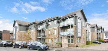 1 bedroom ground floor flat for sale