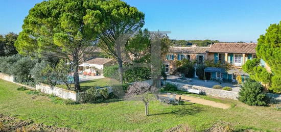 Magnifique mas provençal avec piscine en campagne - Exclusivité