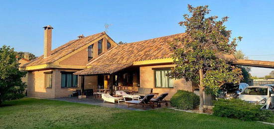 Chalet en Valdeaveruelo