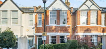 4 bedroom terraced house for sale