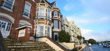 2 bed flat to rent