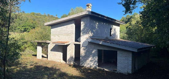 CASA INDIPENDENTE A SUBIACO