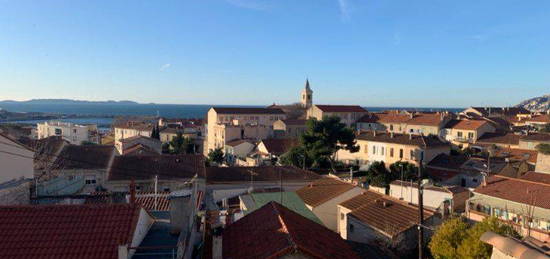 L’Estaque centre appartement dans maison de village avec vue mer et Île du Frioul