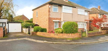 3 bedroom semi-detached house for sale