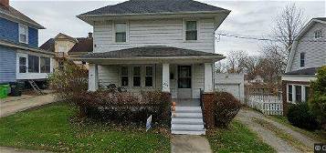 229 Pearl St, Wooster, OH 44691