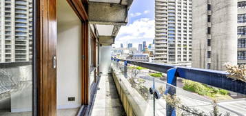 Flat to rent in Ben Jonson House, Barbican, London EC2Y