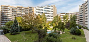 Grand t5 avec terrasse et parking