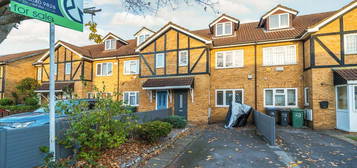 Terraced house for sale in Wilson Avenue, Mitcham CR4