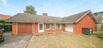 4 bed detached bungalow for sale