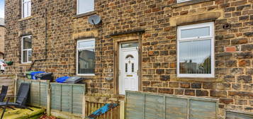 4 bed terraced house for sale