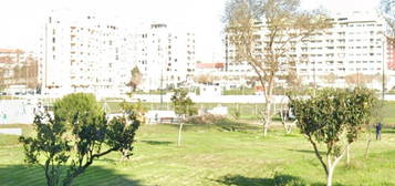 T2 C/ Terraço Setúbal